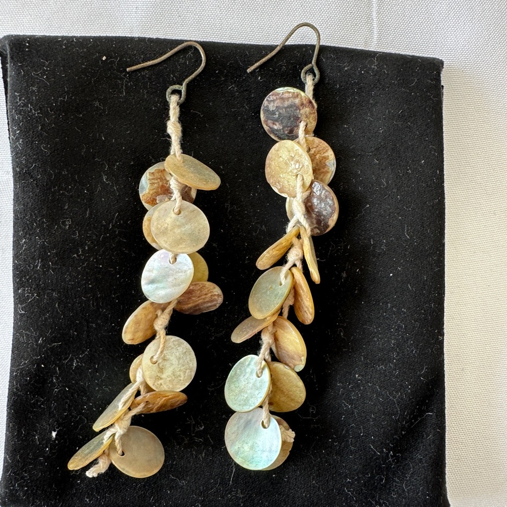 Shell earrings